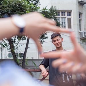 Meet your Posher, Leo